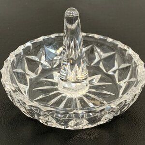 Vintage Ring Holder 24% Lead Crystal With Starburst Base